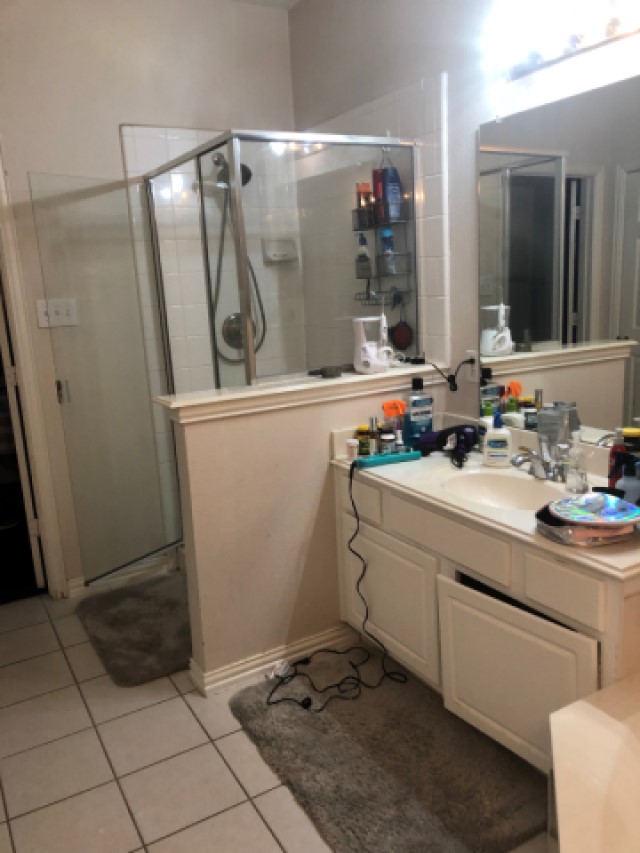 Carrollton, Texas Bathroom