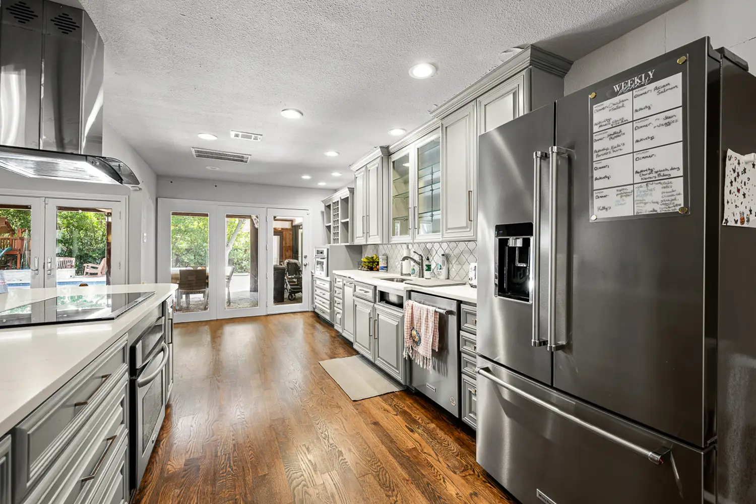 before a remodeling company remodeled a kitchen in Dallas