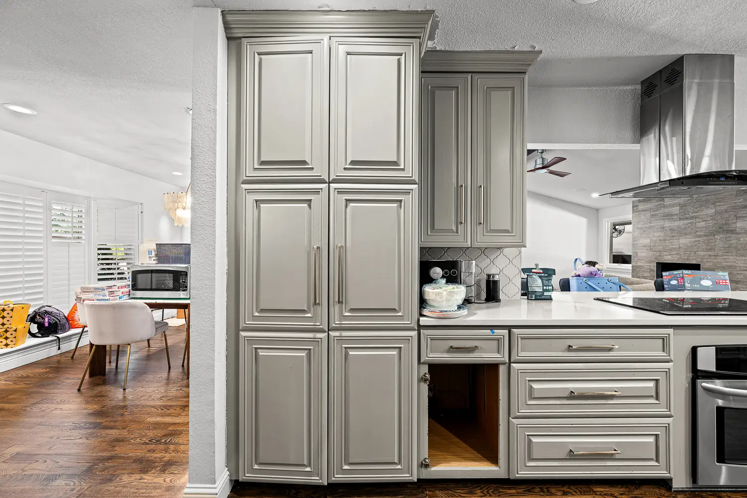 before kitchen remodeled in Dallas Texas